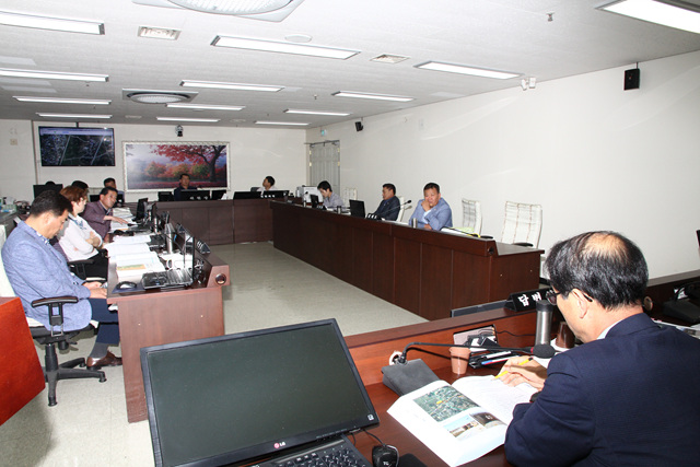 제245회 임시회 경제산업위원회 소관 업무보고 청취