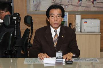 의장님 기자회견